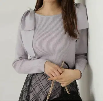 PROPORTION BODY DRESSING 숄더 리본 리브 니트