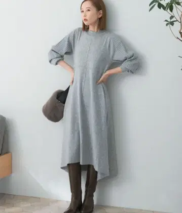 URBAN RESEARCH ROSSO 하이넥 플레어 원피스