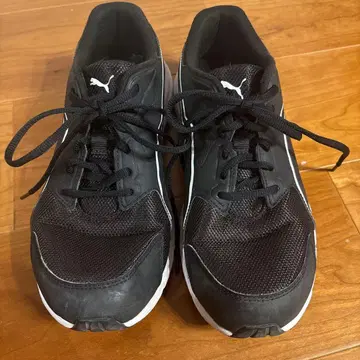 PUMA 블랙 스니커즈 26cm