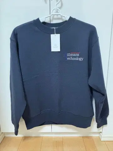 BEAUTY & YOUTH 네이비 맨투맨 FREE