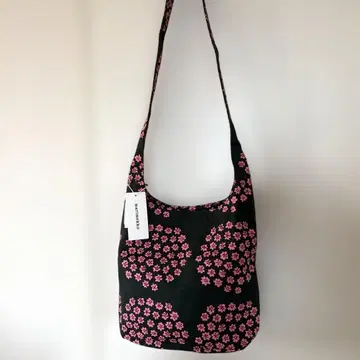 정품 택 포함 새상품 푸케티 marimekko 꽃무늬 숄더백