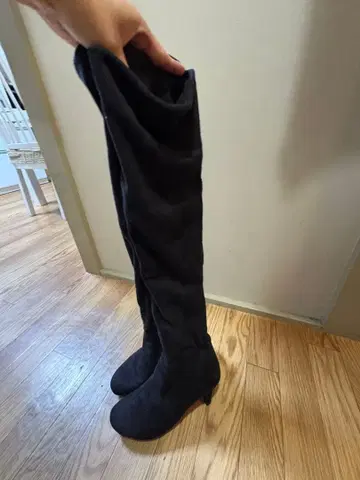 블랙 니하이 부츠 하이힐