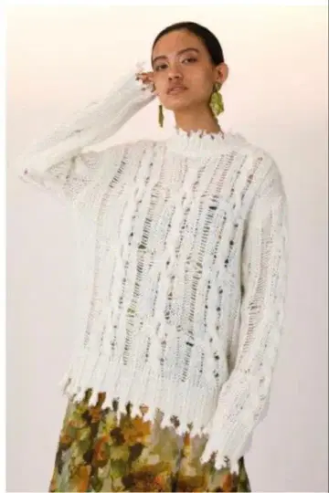 SLY 시스루 짜임 화이트 니트 스웨터