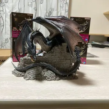 제일복권 밀라보레아스 라스트 원상 피규어 박스 없음