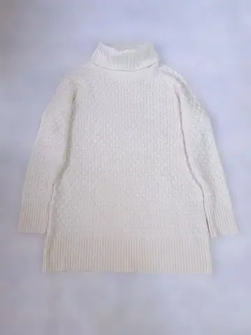 [ PINORE ] 새상품급 피노레 리브 니트