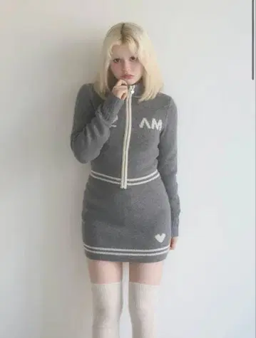 andmary Logo zip set up