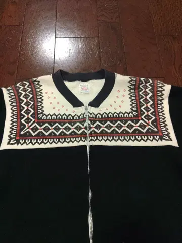 THE FLAT HEAD 맨투맨 집업 가디건 눈꽃 패턴 M 블랙