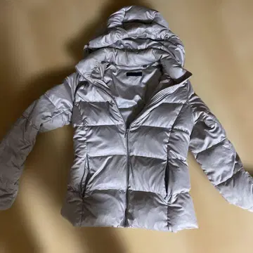 UNIQLO 후드 부착 라이트 그레이 다운 자켓