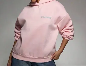 PLAYBOY 핑크 후드 부착 맨투맨