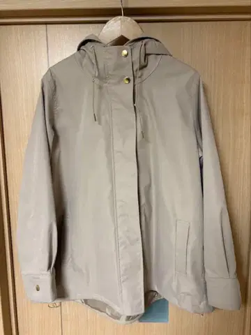 SHIPS colors 베이지 마운틴 후드티 후드 부착