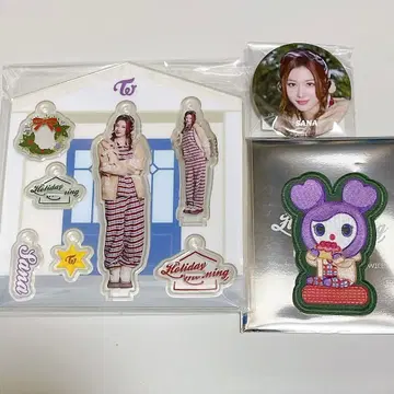 [ 미개봉 새상품 ] TWICE 사나 와펜 스티커 아크릴 스탠드 캔뱃지