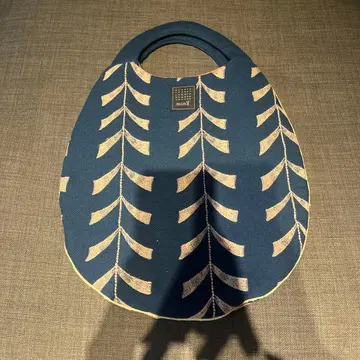 미나 페르호넨 에그백