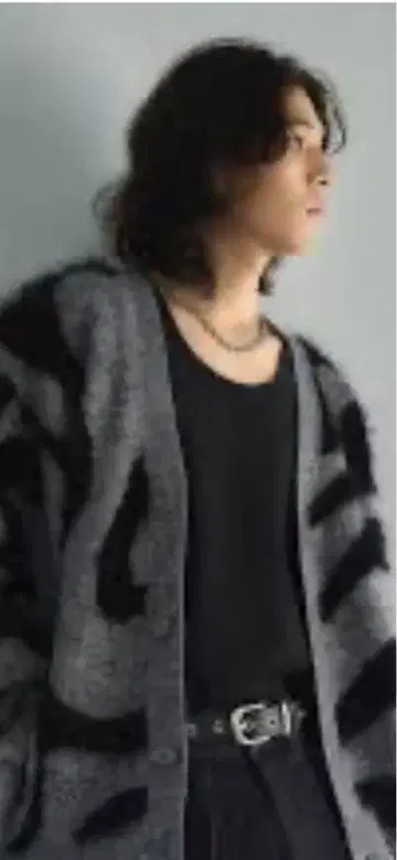 이소자이 라인 스팽글 가디건 그레이