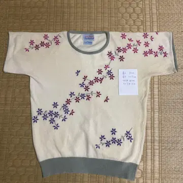 Ballantyn 100% 캐시미어 반팔 니트 꽃무늬 자수