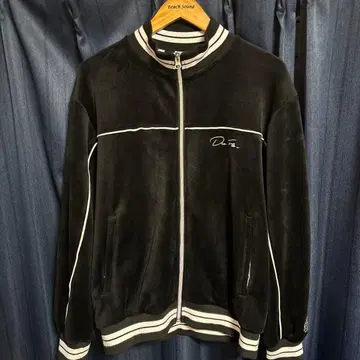 XLARGE x DexFilmz 벨로아 자켓