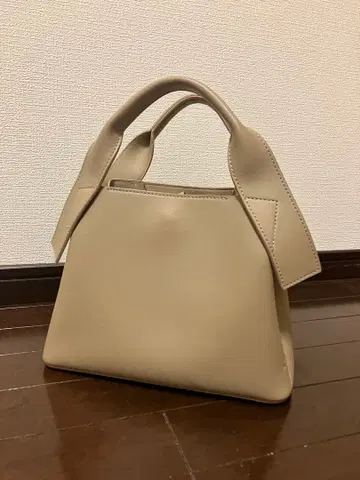 nano 베이지 핸드백