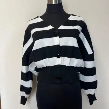 DOS DIOSAS 도스디오사스 스트라이프 니트탑