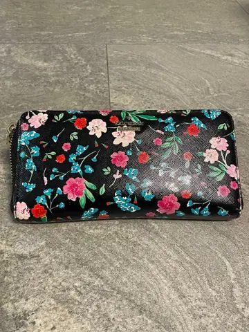 케이트 스페이드 꽃무늬 장지갑 정품