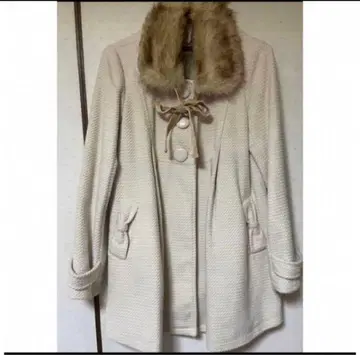 올리브 데 올리브 리본 걸리시 아이보리 퍼 부착 롱 코트