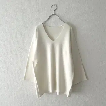 [ 유나이티드 애로우즈 ] 튜닉 길이 V넥 코튼 니트 아이보리