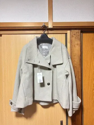 [ 택 포함 새상품 ] 숏 기장 코트