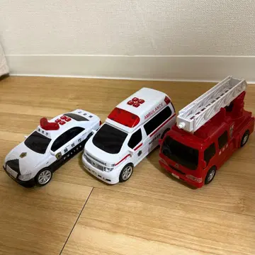 토이코 미니카 3대 세트 경찰 차량 구급차 소방차 긴급 차량 세트