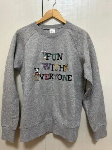 디즈니 맨투맨 그레이