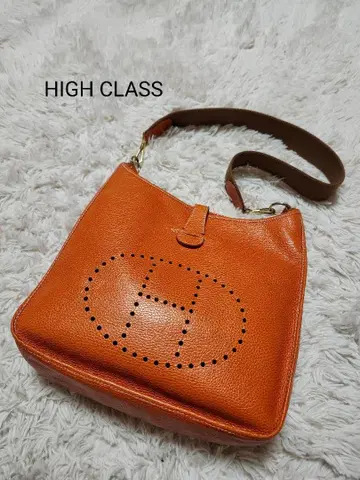 HIGH CLASS 하이클래스 펀칭 로고 숄더백