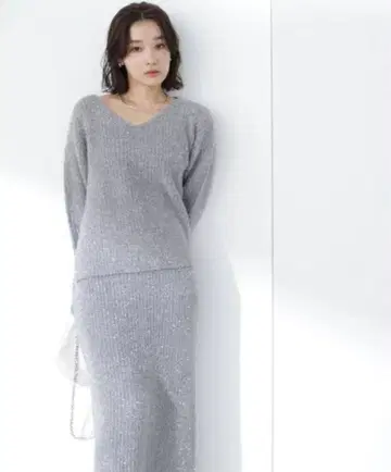 내추럴 뷰티 베이직 정가 14960엔 그레이 셋업