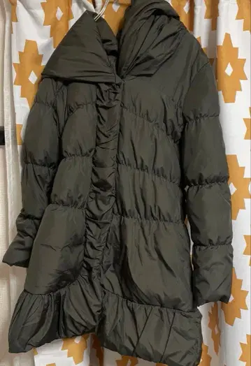 다크 브라운 프릴 밑단 다운&자켓