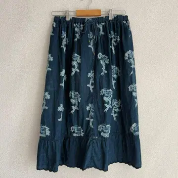 45R 타페트의 꽃무늬 페치 스커트 (인디고)