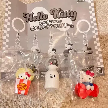 헬로키티 아메리칸 디자인 메지루시 액세서리