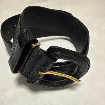 블랙 엠보 가죽 벨트