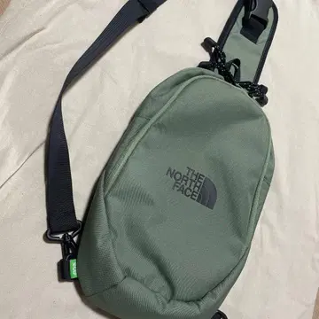 THE NORTH FACE 슬링백 카키