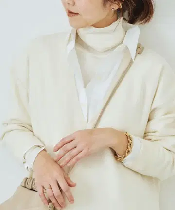 plage 터틀넥 하이넥 스웨터 화이트 긴팔 울