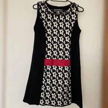 super beauty 슈퍼 뷰티 슬리브리스 원피스