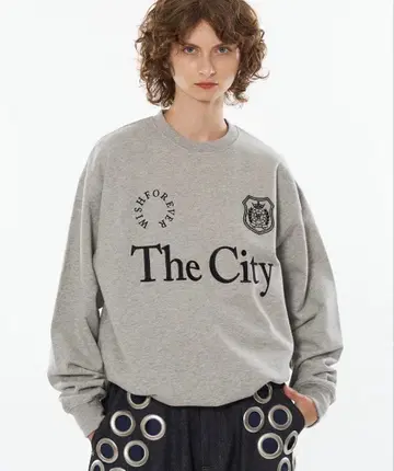 그레이 프린트 맨투맨