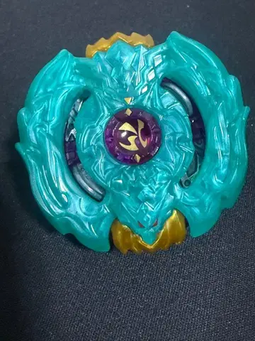 베이블레이드 버스트 비트 쿠쿠루칸.7U.Hn