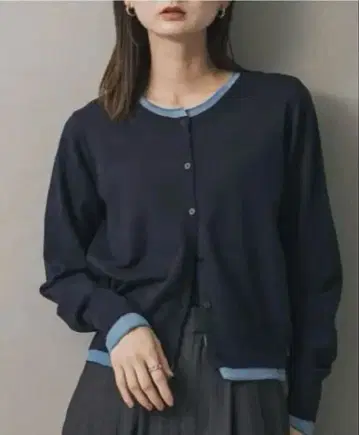 센스 오브 플레이스 레이어드 바이컬러 니트 가디건