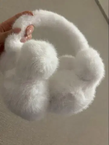 디즈니 귀도리 화이트 2025