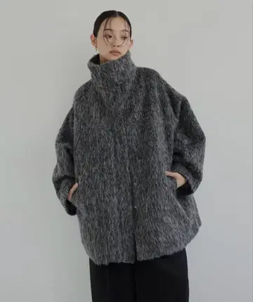 hellam 샤기 스탠드 카라 코트 차콜