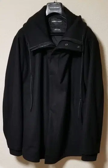 엠포리오 아르마니 매트 라인 숏 기장 울 코트 빅 사이즈