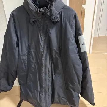 WILD THINGS 블랙 다운 자켓