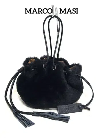 MARCOMASI 블랙 퍼 복조리형 백 마르코마지 백 마르코마지