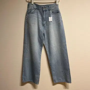 빈티지풍 라이트 블루 스트레이트 데님