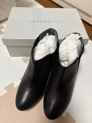 ANTEPRIMA 블랙 부티