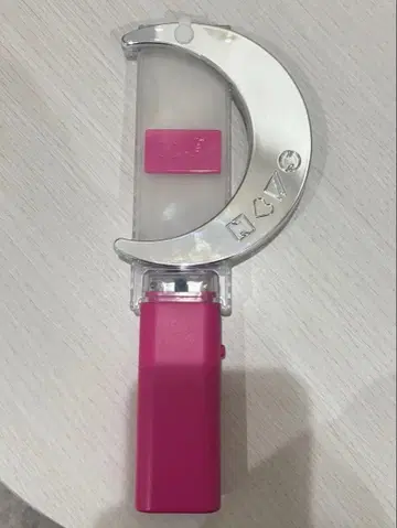 NEWS 변신 굿즈 응원봉