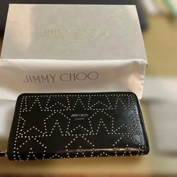 JIMMY CHOO 스터드 롱 지갑 새상품급 블랙
