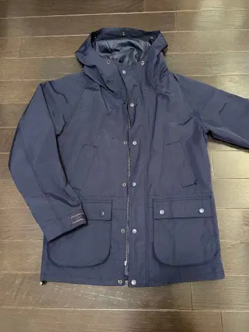 네이비 후드 부착 마운틴 후드티