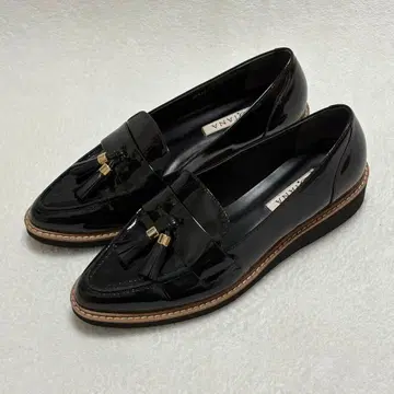 다이애나 태슬 로퍼 에나멜 블랙 23.5cm